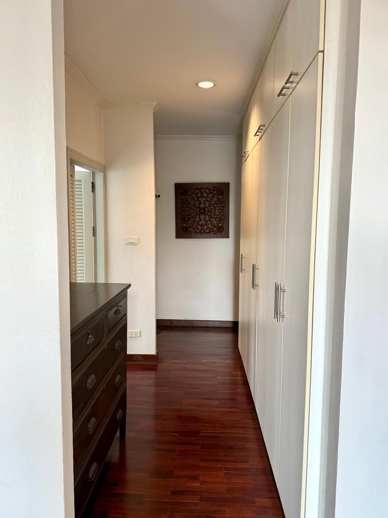 Samsen Suites Spacious 2Br Contemporary Thai Style Bangkok Exterior photo