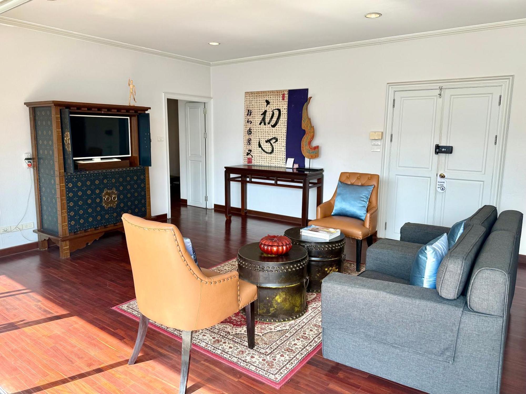 Samsen Suites Spacious 2Br Contemporary Thai Style Bangkok Exterior photo