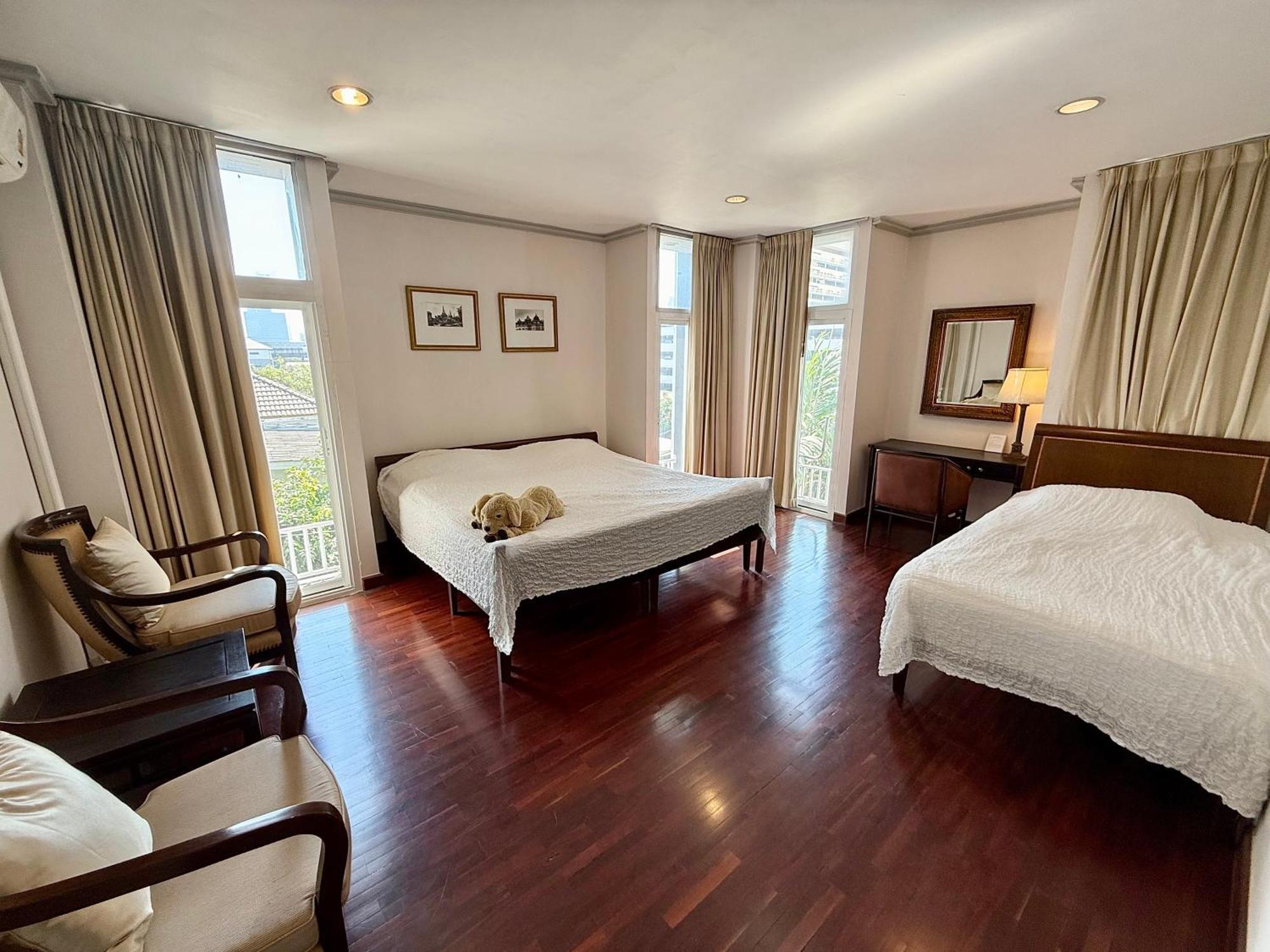 Samsen Suites Spacious 2Br Contemporary Thai Style Bangkok Exterior photo